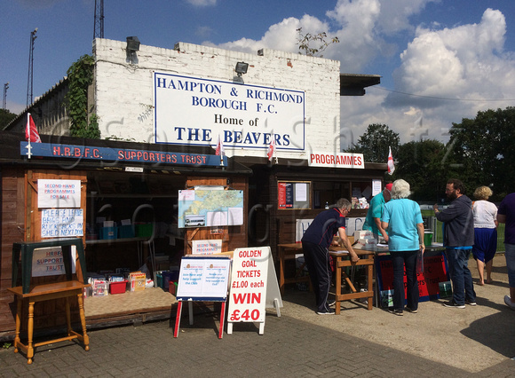 Supporters Club, Hampton & Richmond v Dartford