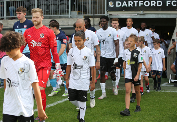 21 September 2024. Dartford 1 (Callum Jones 90') Bowers & Pitsea 2 (Alfie Evans 4', 26')