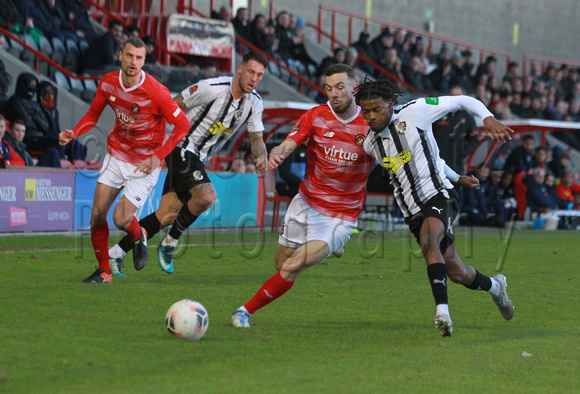 Ebbsfleet United 1 - Dartford FC 4. A Boxing Day local derby, and a satisfactory win for Dartford.