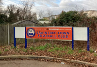 Braintree Town 1 (Aaron Blair 17') Dartford 1 (Jernade Meade 63')