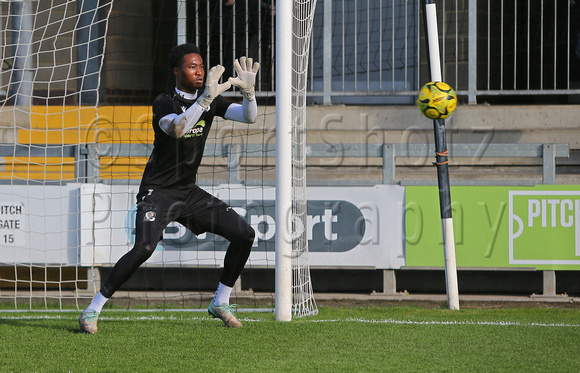 18 October 2024. Dartford 2 (Olly Box 55', Ade Yusuff 66') Wingate & Finchley 3 (Andronicos Georgiou 3, 18', Benedict Frempah 21').