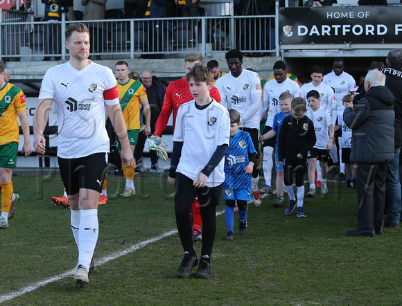 1 March 2025. Dartford win 2:1 after Horsham scored first on 24', and Dartford missed a penalty shot in the first half. George Whitefield scored on 87' and Eddie Dsane on 89' to seal the win.
